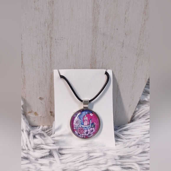 Handmade Resin Pendant Necklace - Picture 2 of 8